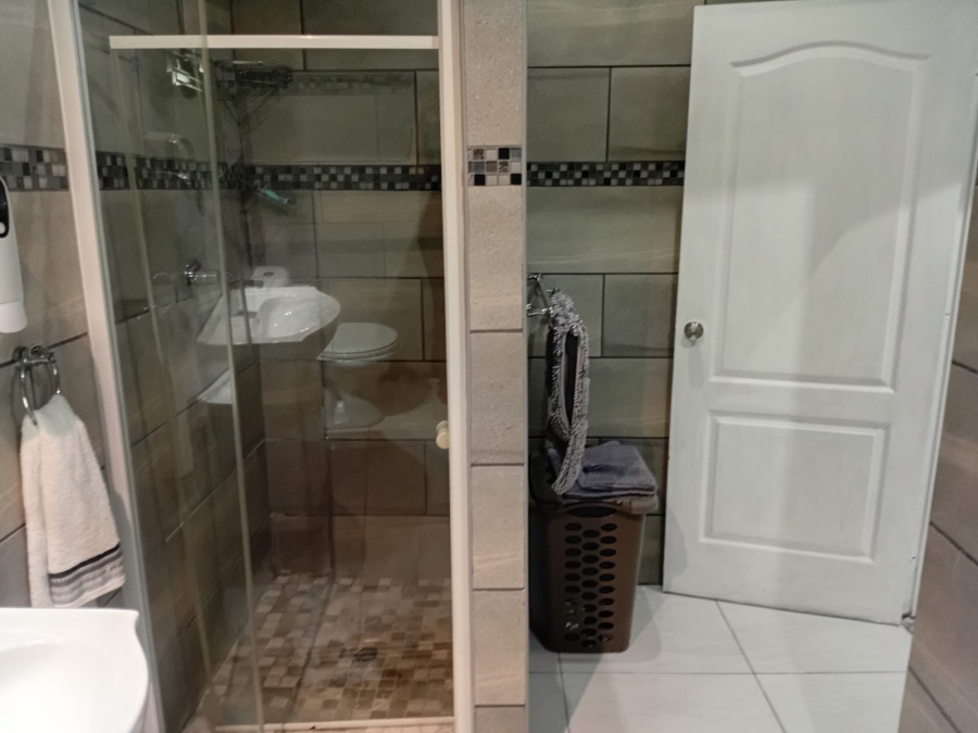 To Let 3 Bedroom Property for Rent in Panmure Eastern Cape
